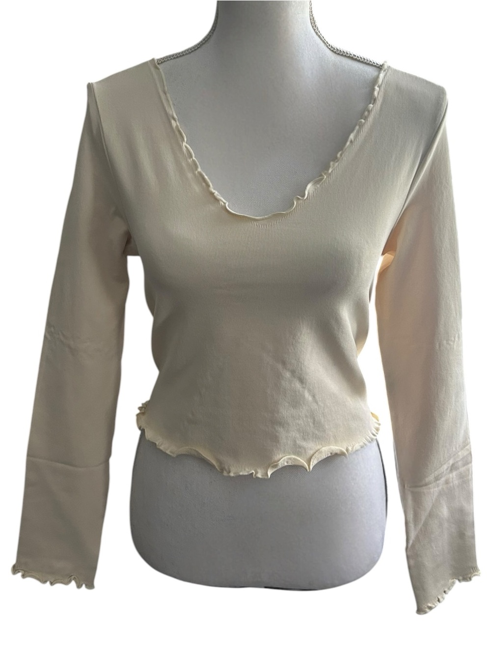 Light Cream Lettuce-Edge Long Sleeve Top